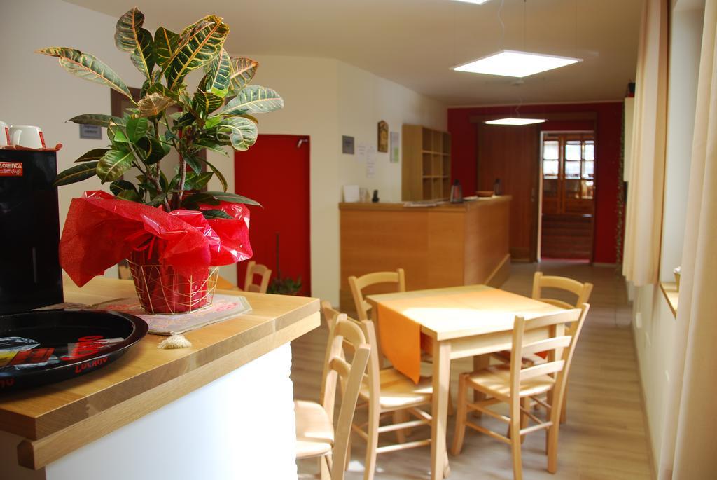 Guest House Caracas Lorica Extérieur photo